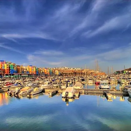 Apartment Luxury Wstunning Sea Views, Walk *