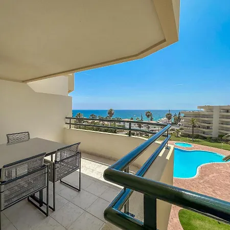 Luxury Wstunning Sea Views, Walk Apartment *