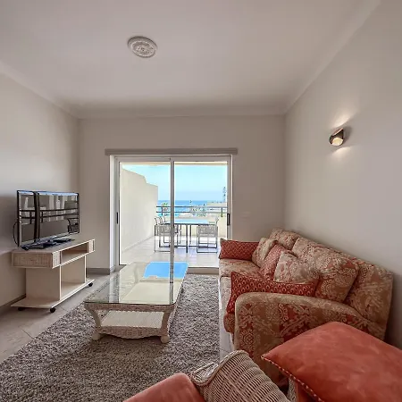 Luxury Wstunning Sea Views, Walk Apartment Albufeira