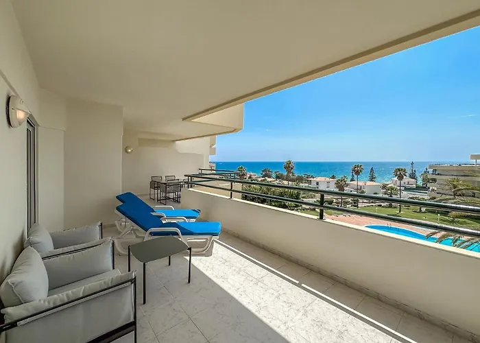 Luxury Wstunning Sea Views, Walk *