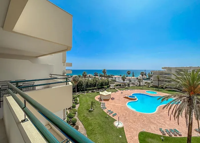 Luxury Wstunning Sea Views, Walk アパート