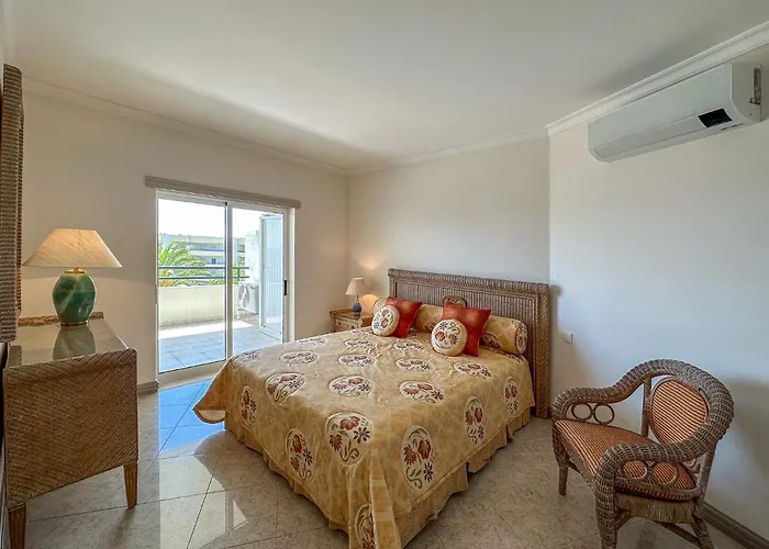 Luxury Wstunning Sea Views, Walk アパート アルブフェイラ