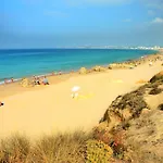 Апартаменти Luxury Wstunning Sea Views, Walk Албуфейра