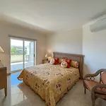 Luxury Wstunning Sea Views, Walk Апартаменти Албуфейра