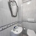 Апартаменти Luxury Wstunning Sea Views, Walk *